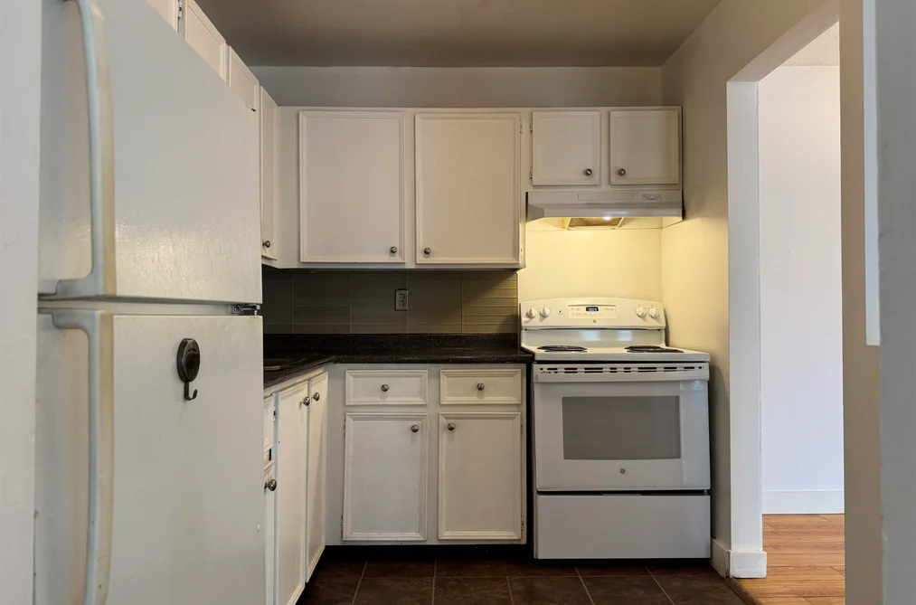 229 32850 GEORGE FERGUSON WAY, Abbotsford BC V2S 7K1, Abbotsford BC — Residential for Sale - Photo 3