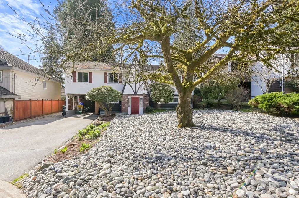 2294 PORTAGE AVENUE, Coquitlam BC V3K 2Z3, Coquitlam BC — Residential for Sale - Photo 2
