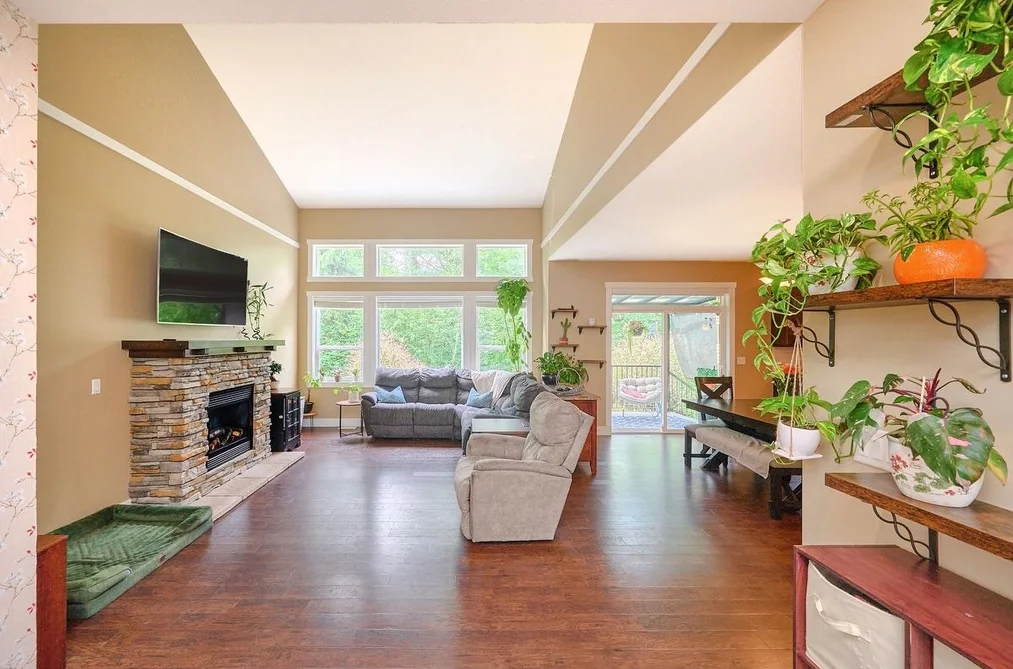 22990 134 LOOP, Maple Ridge BC V4R 0E6, Maple Ridge BC — Residential for Sale — Photo 4 of 23