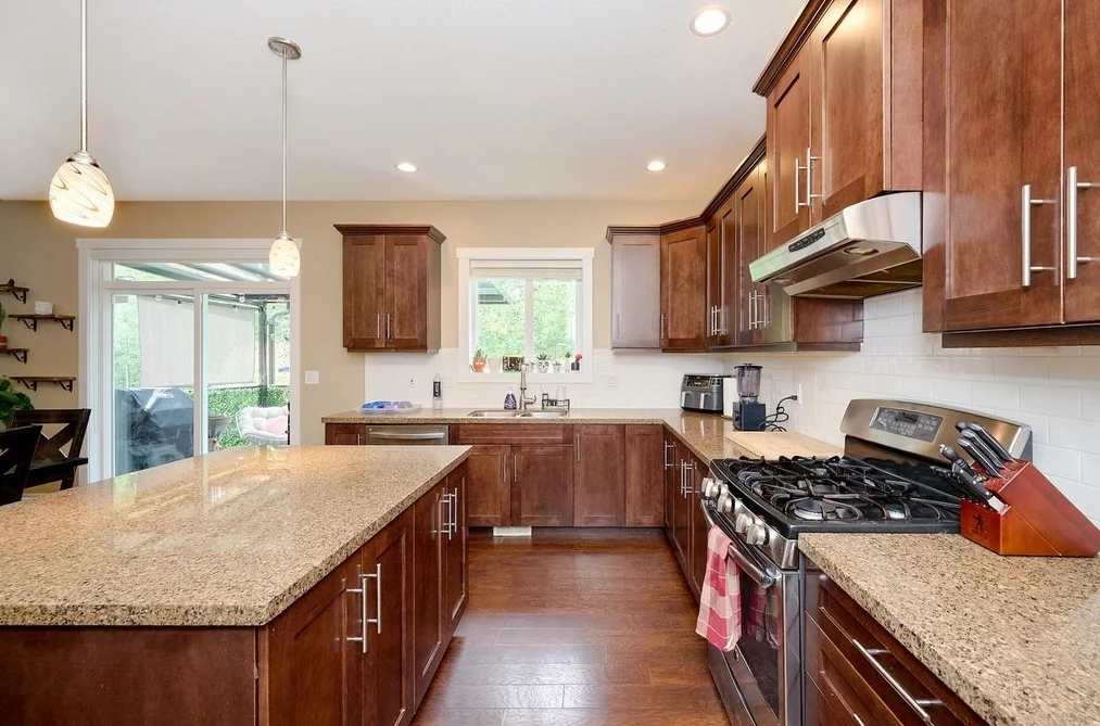 22990 134 LOOP, Maple Ridge BC V4R 0E6, Maple Ridge BC — Residential for Sale — Photo 9 of 23