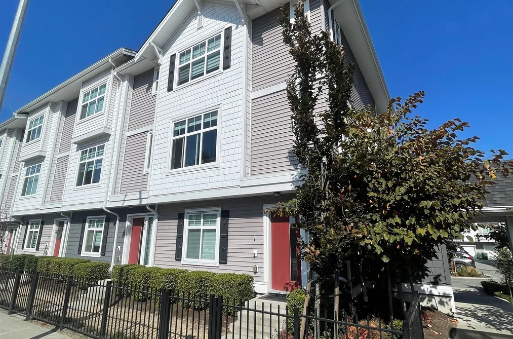 Townhouse for sale at 23 2033 Mckenzie Road Abbotsford British Columbia - MLS: R3167651
