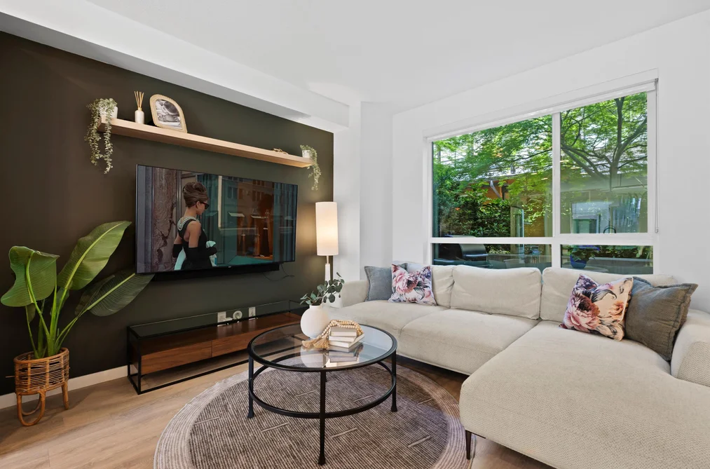 23 533 E 3RD STREET, North Vancouver BC V7L 1G4, North Vancouver BC — Residential for Sale - Photo 2