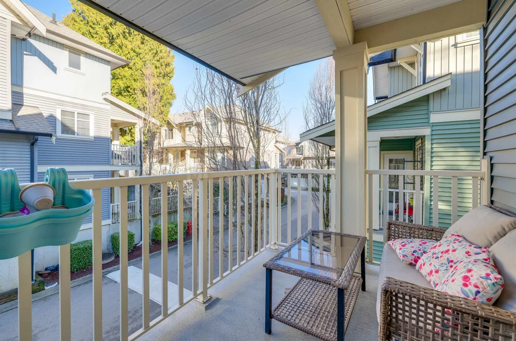 Townhouse for sale at 23 6575 192 Street Surrey British Columbia - MLS: R3119144