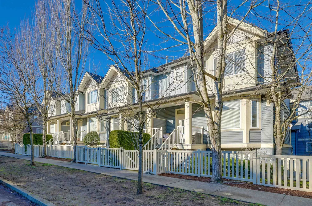 23 6575 192 STREET, Surrey BC V4N 5T8, Surrey BC — Residential for Sale - Photo 2