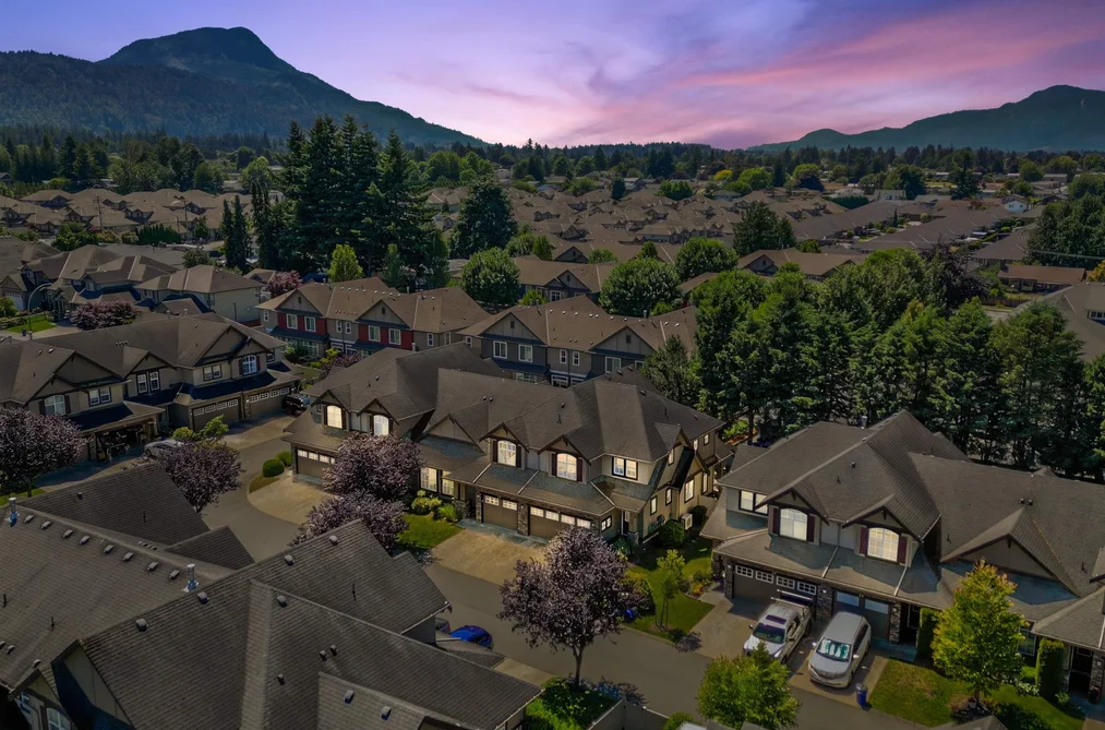 Townhouse for sale at 23 6577 Southdowne Place Chilliwack British Columbia - MLS: R3135895