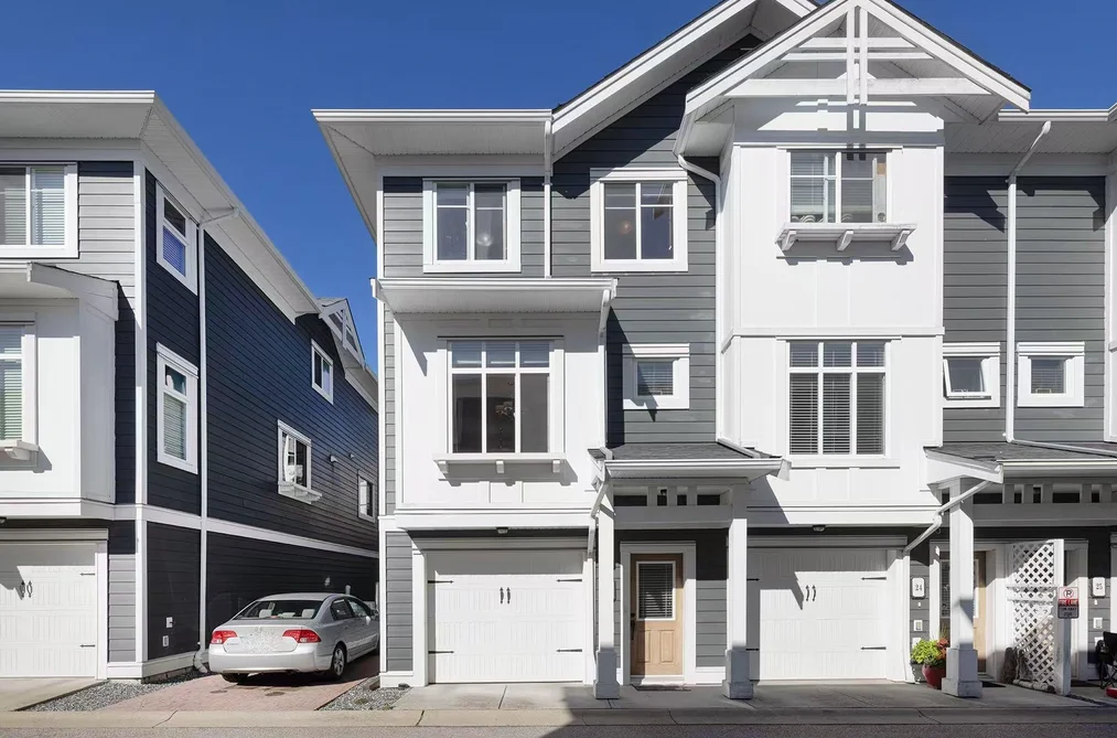 Townhouse for sale at 23 8433 164 Street Surrey British Columbia - MLS: R3158913
