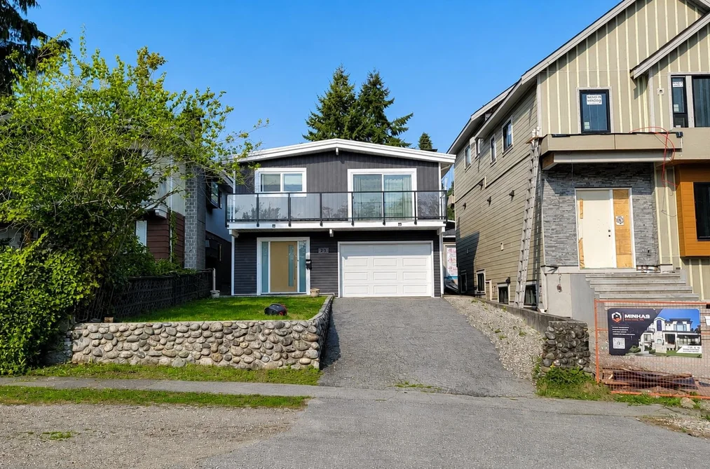 House for sale at 23 N Fell Avenue Burnaby British Columbia - MLS: R3159549