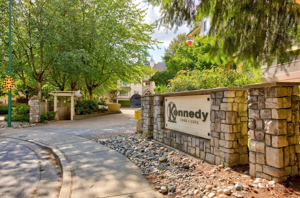 Condo for sale at 230 1252 Town Centre Boulevard Coquitlam British Columbia - MLS: R3144009
