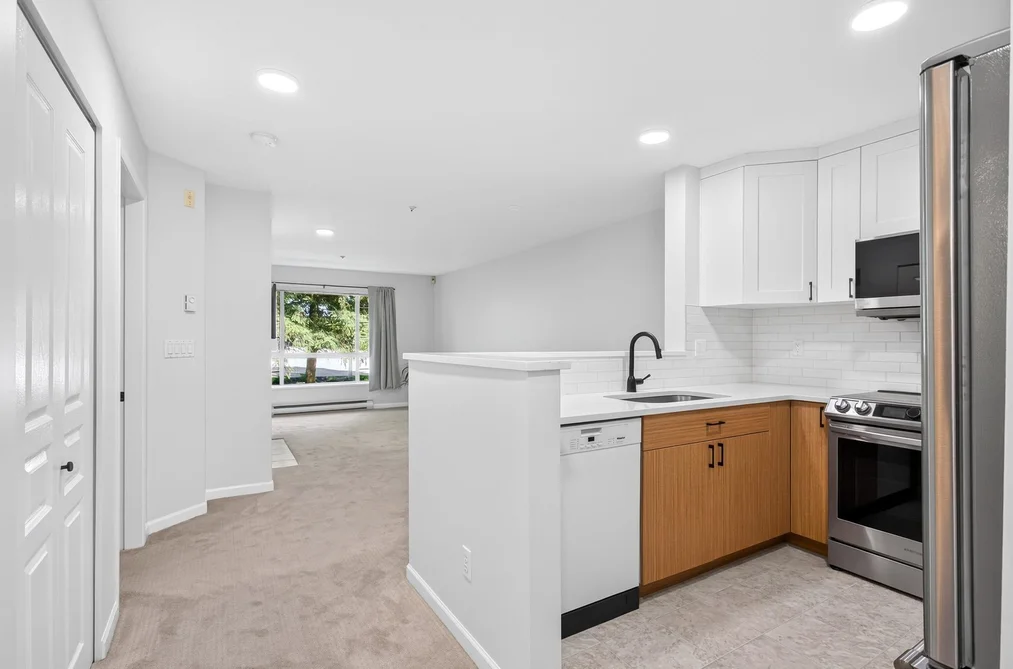230 1252 TOWN CENTRE BOULEVARD, Coquitlam, BC — Residential for Sale — Photo 4 of 37