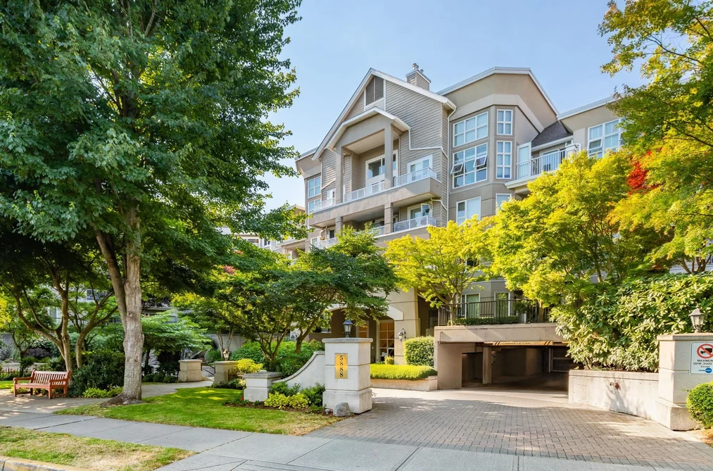 Condo for sale at 230 5888 Dover Crescent Richmond British Columbia - MLS: R3166286