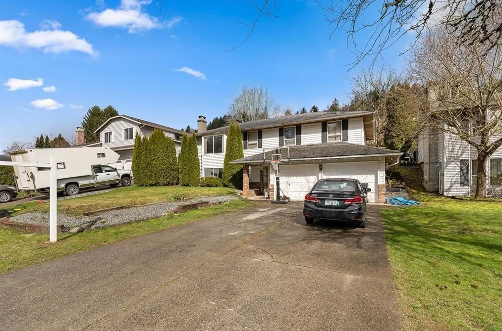 House for sale at 2300 Harper Drive Abbotsford British Columbia - MLS: R3114631