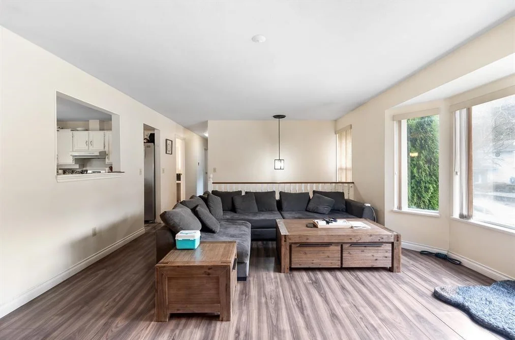 2300 HARPER DRIVE, Abbotsford BC V3G 2B2, Abbotsford BC — Residential for Sale - Photo 2