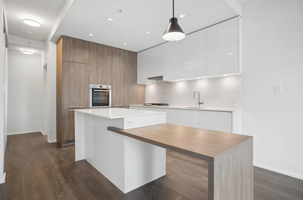 Condo for sale at 2301 1955 Alpha Way Burnaby British Columbia - MLS: R3171501