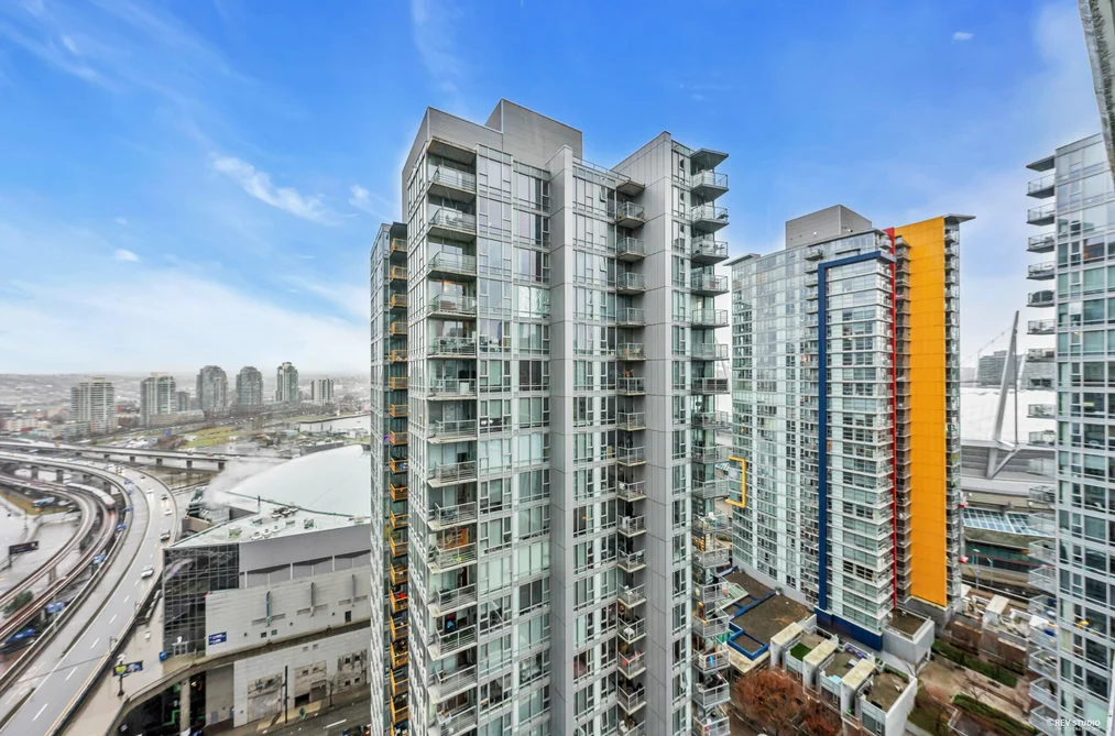 2301 602 CITADEL PARADE, Vancouver BC V6B 1X2, Vancouver BC — Residential for Sale - Photo 2
