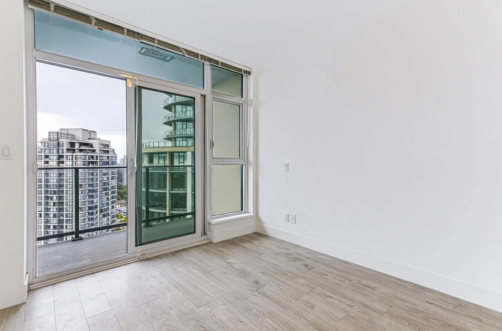 2301-7388 Kingsway, Burnaby, BC - Condo for Sale - Photo 15 of 35