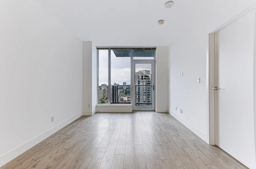 2301-7388 Kingsway, Burnaby, BC - Condo for Sale - Photo 3 of 35