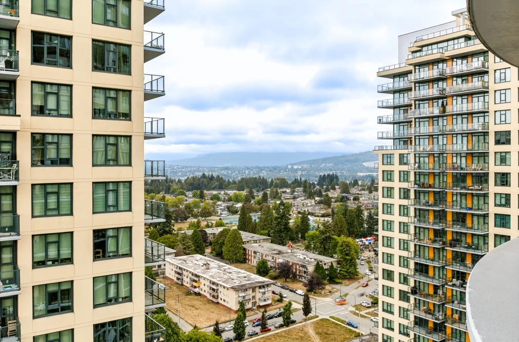 2301-7388 Kingsway, Burnaby, BC - Condo for Sale - Photo 32 of 35