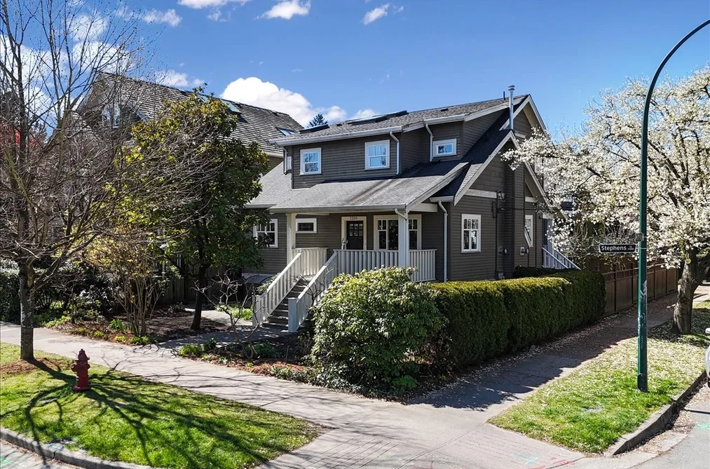 Half Duplex for sale at 2301 Stephens Street Vancouver British Columbia - MLS: R3117787