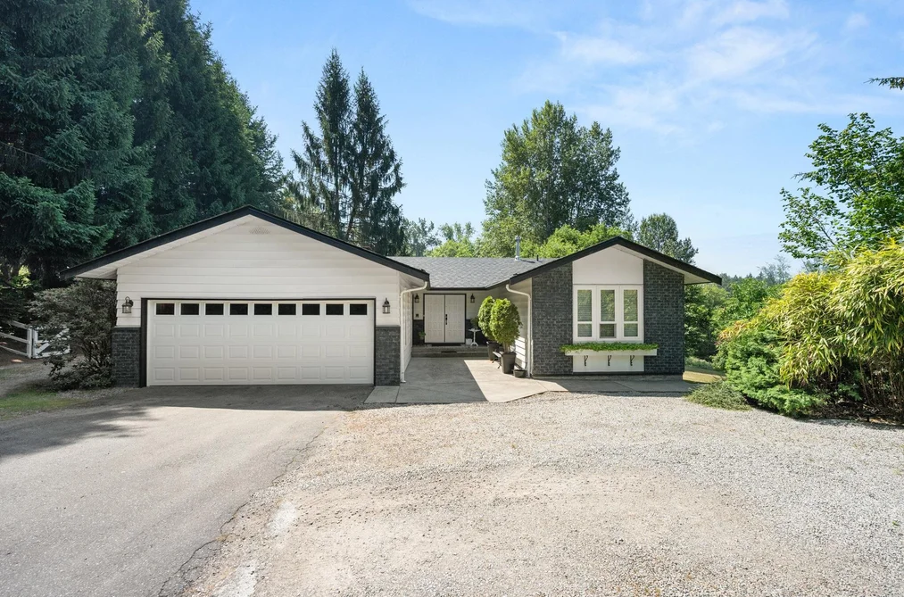 23014 70A AVENUE, Langley BC V2Y 2J9, Langley BC — Residential for Sale — Photo 2 of 40
