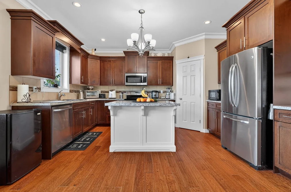 23015 OLUND CRESCENT, Maple Ridge BC V2X 9L3, Maple Ridge BC — Residential for Sale - Photo 2