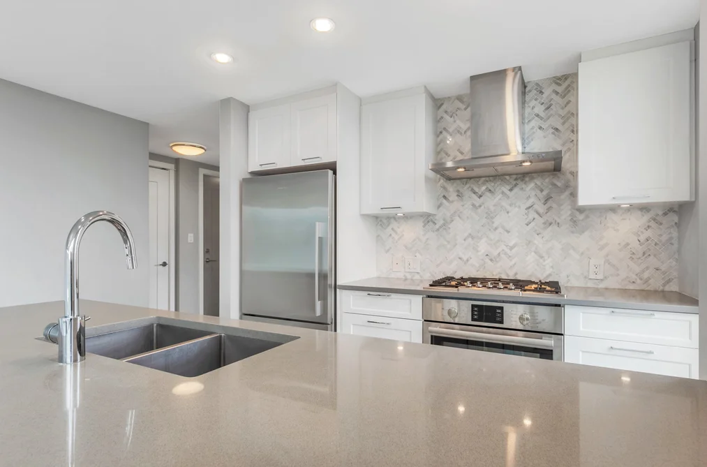 2302 520 COMO LAKE AVENUE, Coquitlam BC V3J 0E8, Coquitlam BC — Residential for Sale - Photo 6