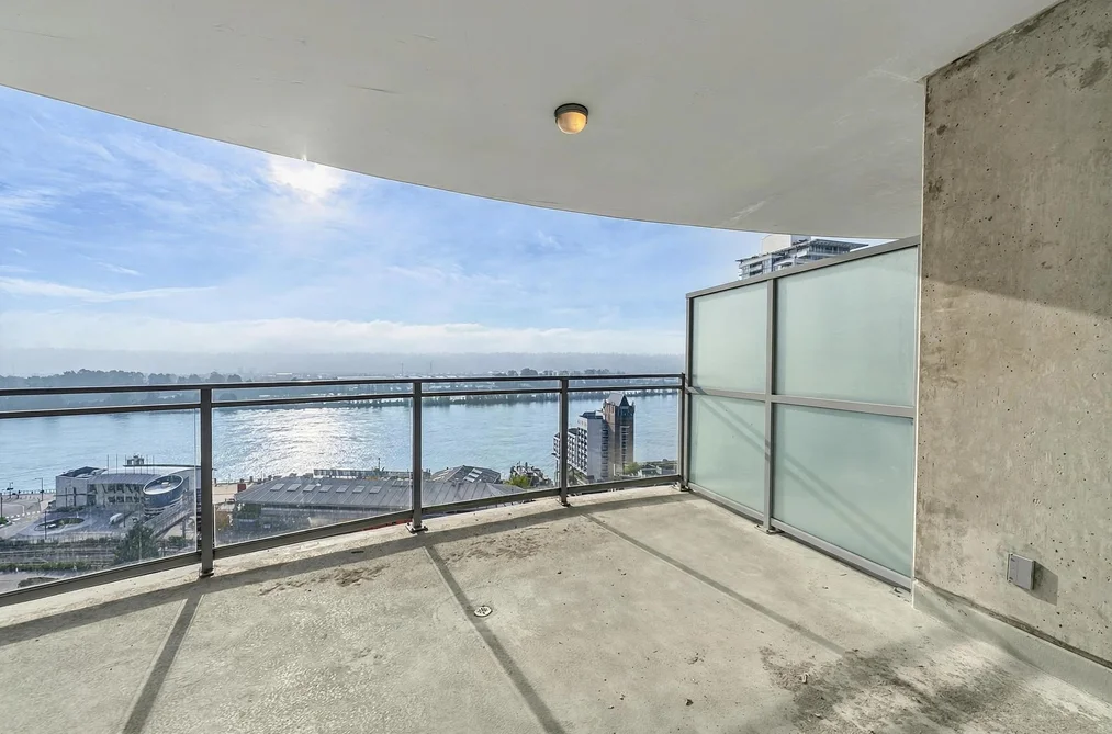 888 Carnarvon St Unit 2302, New Westminster, BC - MLS: R3175466