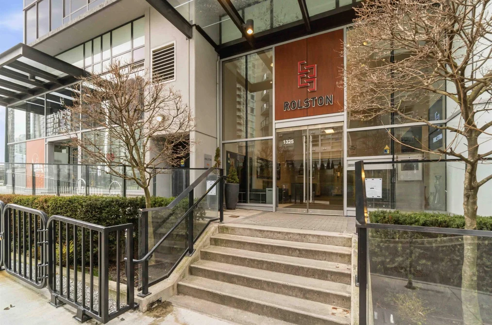 Condo for sale at 2303 1325 Rolston Street Vancouver British Columbia - MLS: R3095950