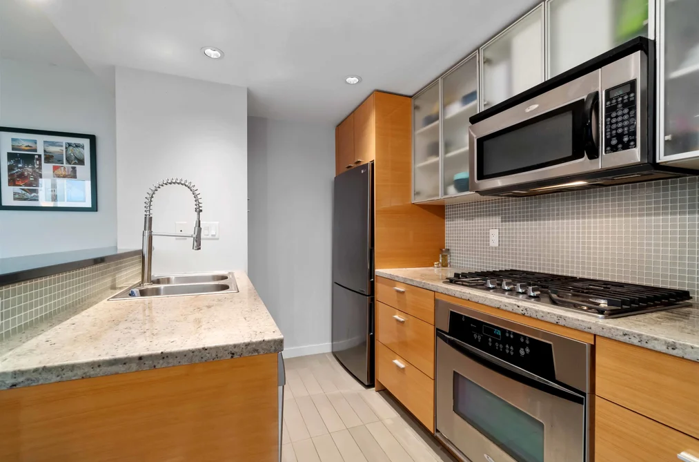 2303 33 SMITHE STREET, Vancouver BC V6B 0B5, Vancouver BC — Residential for Sale - Photo 6