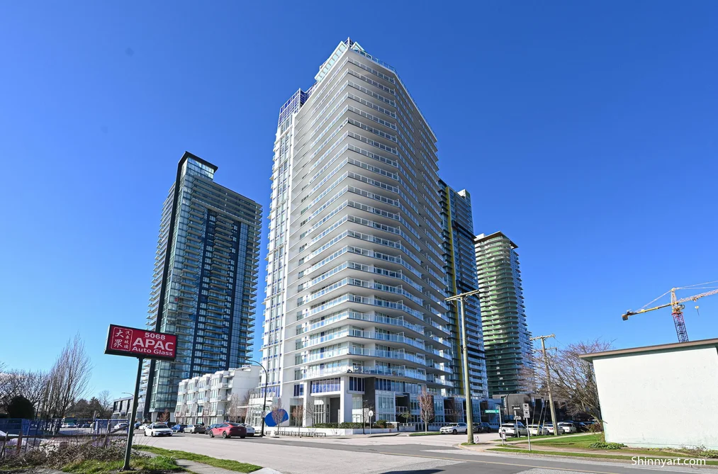 Condo for sale at 2303 5051 Imperial Street Burnaby British Columbia - MLS: R3074019