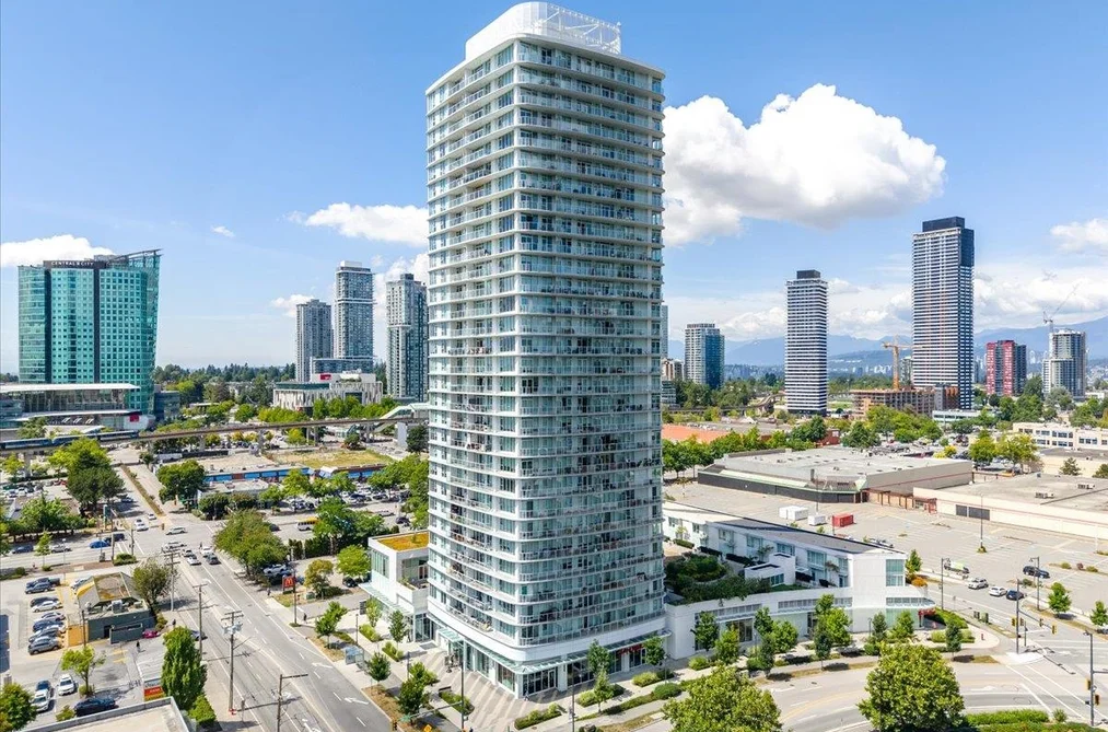 Condo for sale at 2305 13685 102 Avenue Surrey British Columbia - MLS: R3150393