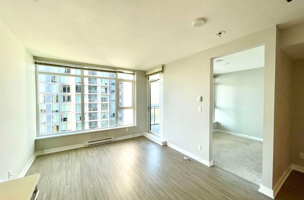 2305 4900 LENNOX LANE, Burnaby BC V5H 0G9, Burnaby BC — Residential for Sale - Photo 4