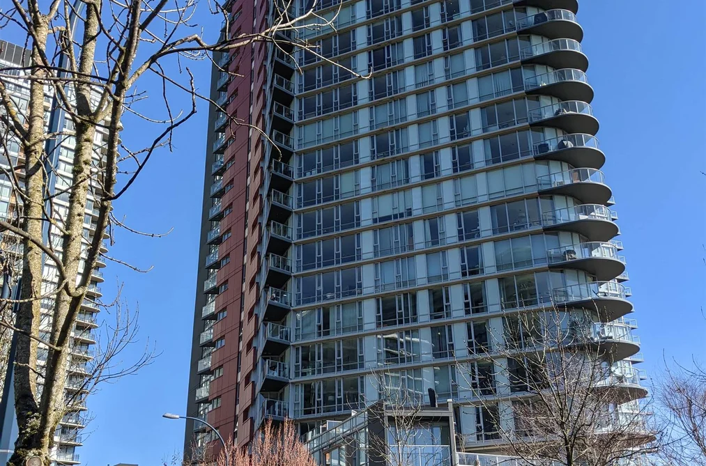 Condo for sale at 2305 918 Cooperage Way Vancouver British Columbia - MLS: R3089854
