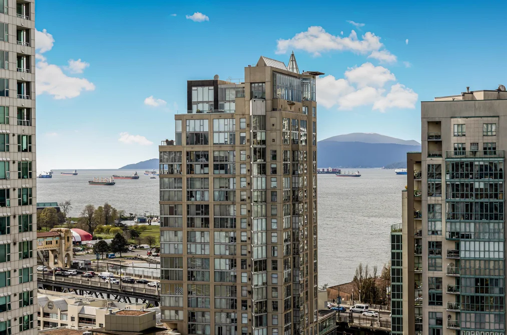 Condo for sale at 2306 1480 Howe Street Vancouver British Columbia - MLS: R3113806