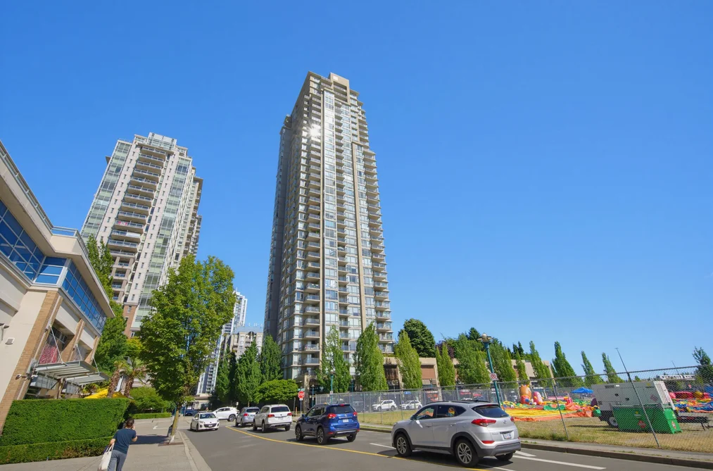 2307 2980 ATLANTIC AVENUE, Coquitlam BC V3B 0G2, Coquitlam BC — Residential for Sale - Photo 2