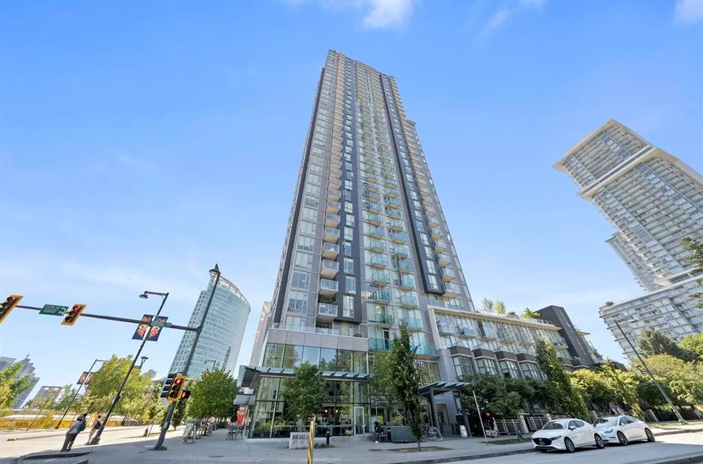 13438 Central Ave Unit 2308, Surrey, BC - MLS: R3178405