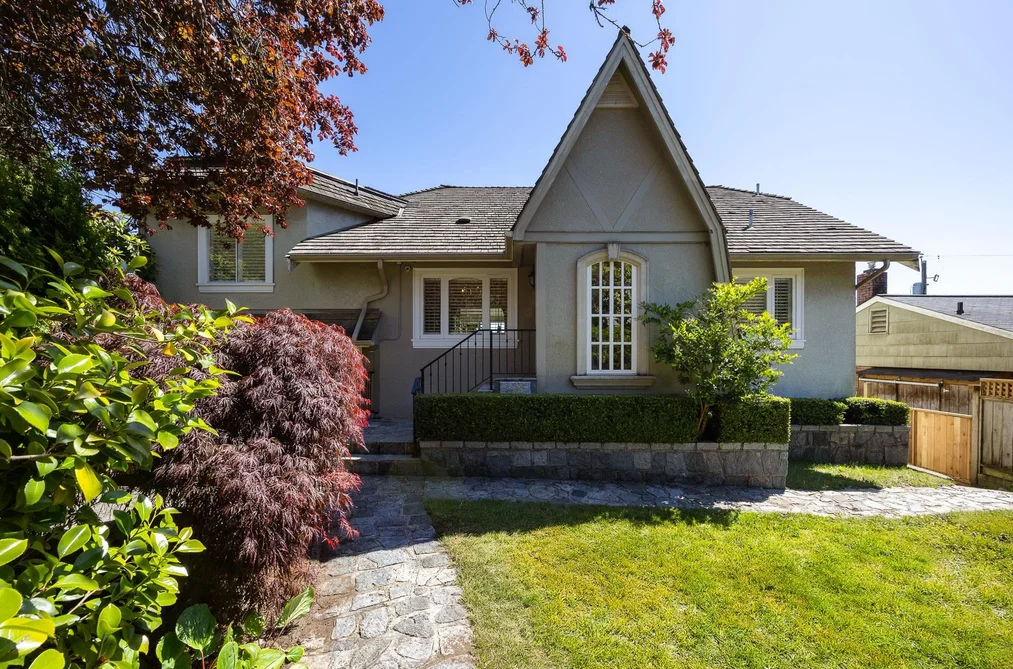 2308 INGLEWOOD AVENUE, West Vancouver BC V7V 2A1, West Vancouver BC — Residential for Sale - Photo 2