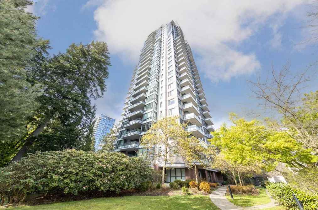 Condo for sale at 2309 7088 18th Avenue Burnaby British Columbia - MLS: R3115918
