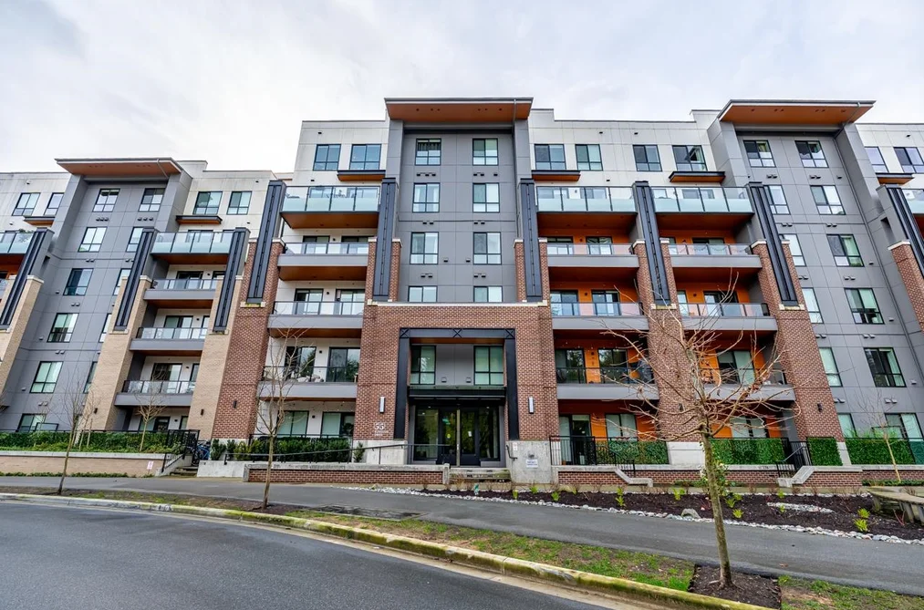 Condo for sale at 231 55 Klahanie Drive Port Moody British Columbia - MLS: R3145258