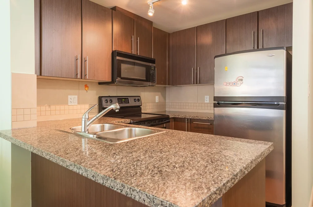 2310 892 CARNARVON STREET, New Westminster BC V3M 0C5, New Westminster BC — Residential for Sale - Photo 4