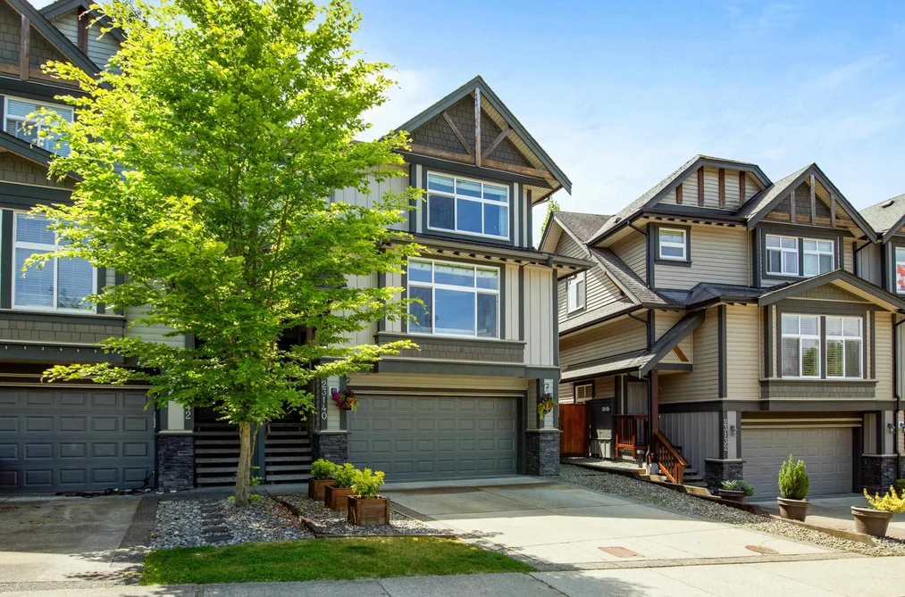 Row House (Non-Strata) for sale at 23140 Gilbert Drive Maple Ridge British Columbia - MLS: R3137483