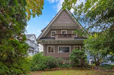 2315 W 6th Ave, Vancouver, BC - MLS: R3179329