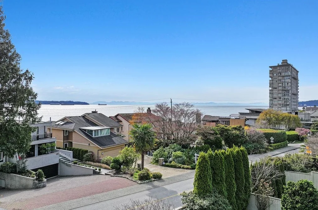 2317 BELLEVUE AVENUE, West Vancouver BC V7V 1C9, West Vancouver BC — Residential for Sale - Photo 3