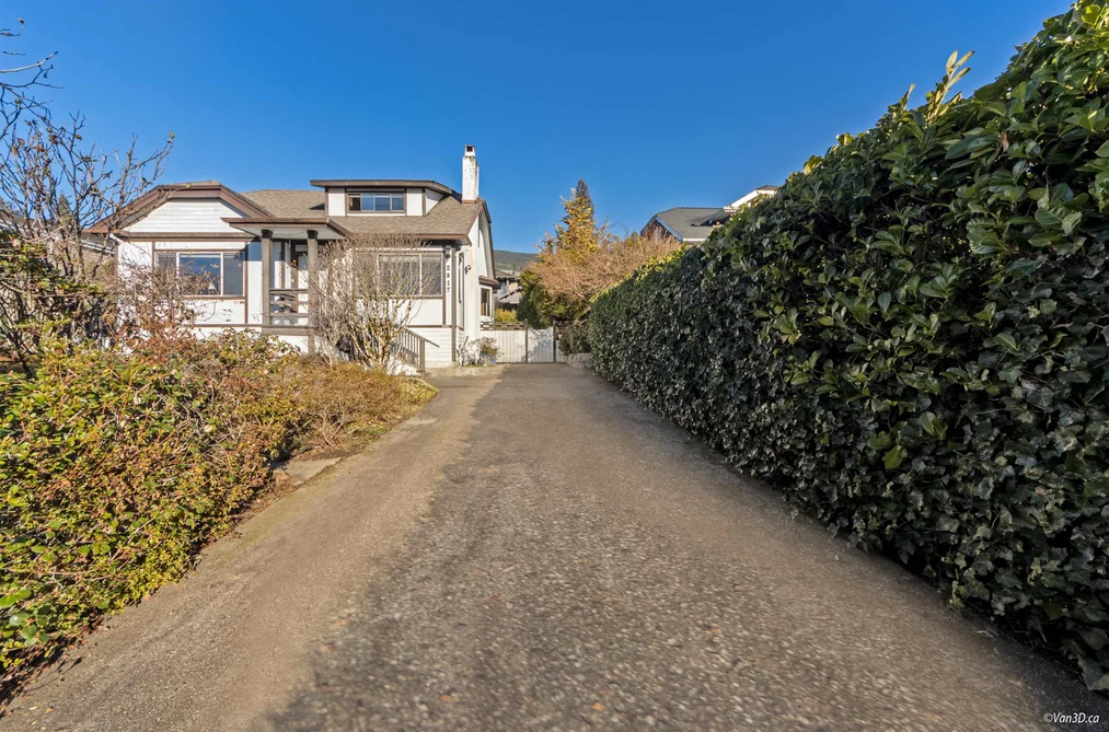 House for sale at 2317 Kings Avenue West Vancouver British Columbia - MLS: R3114054