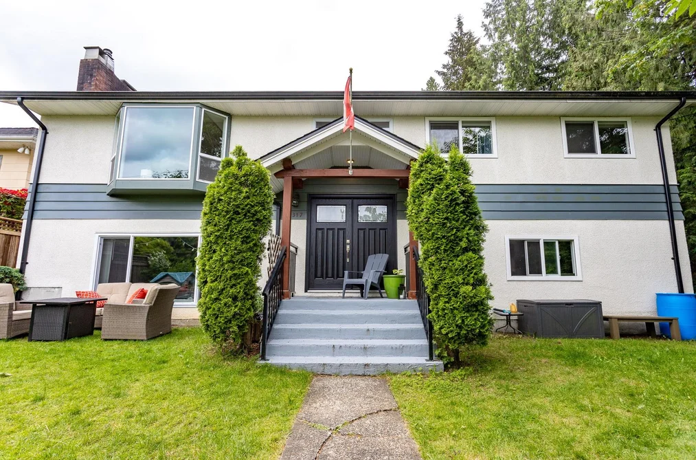 2317 ST GEORGE STREET, Port Moody BC V3H 2G3, Port Moody BC — Residential for Sale - Photo 2