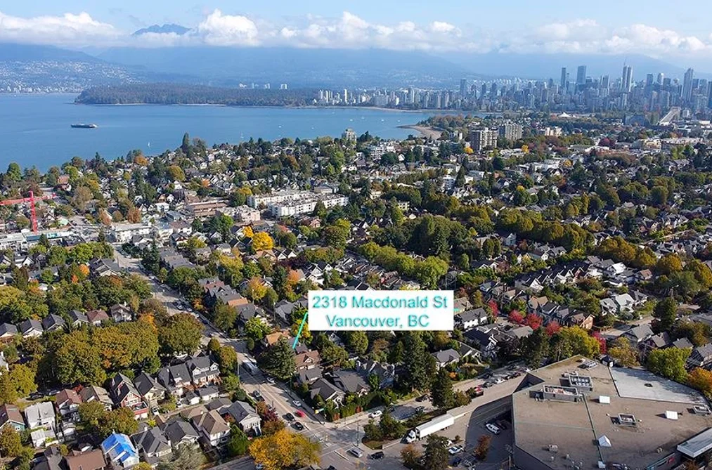 House for sale at 2318 Macdonald Street Vancouver British Columbia - MLS: R2951978