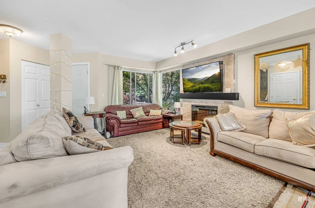 232 13900 HYLAND ROAD, Surrey BC V3W 1K4, Surrey BC — Residential for Sale - Photo 4
