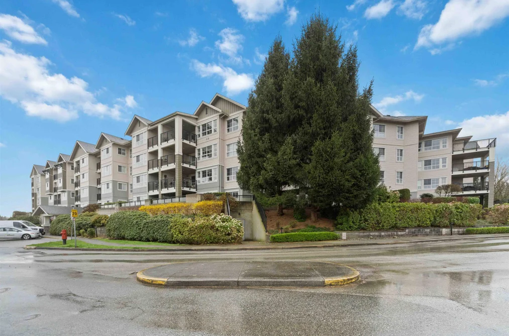 Condo for sale at 232 19673 Meadow Gardens Way Pitt Meadows British Columbia - MLS: R3135995