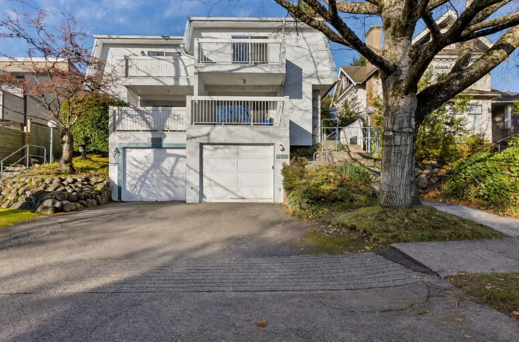 Half Duplex for sale at 232 E 11th Street North Vancouver British Columbia - MLS: R3088340
