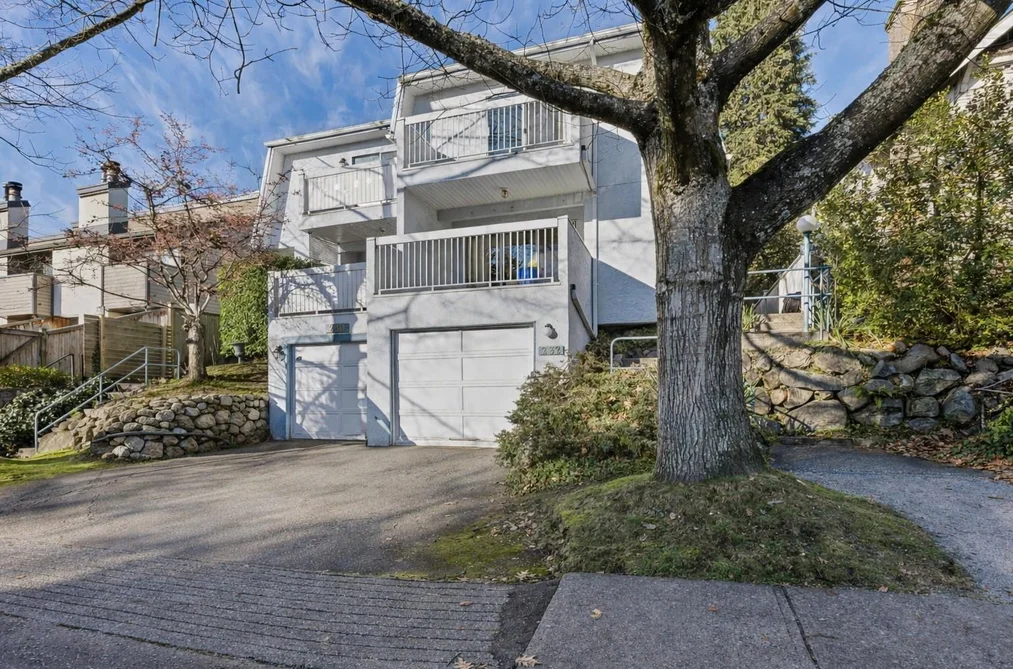 232 E 11TH STREET, North Vancouver BC V7L 2G7, North Vancouver BC — Residential for Sale - Photo 2