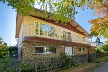 232 Macdonald Ave, Burnaby, BC - MLS: R3158267
